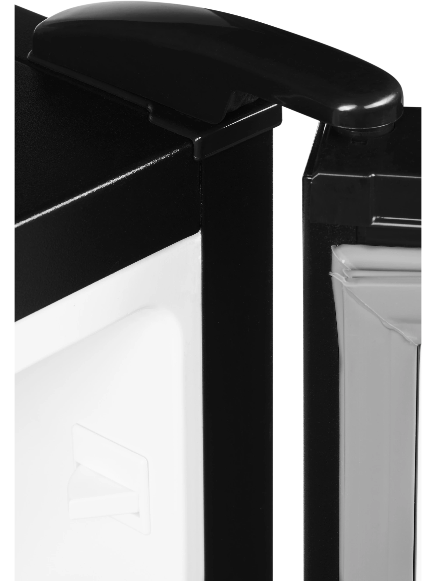  Холодильник NORD NRB 121 B